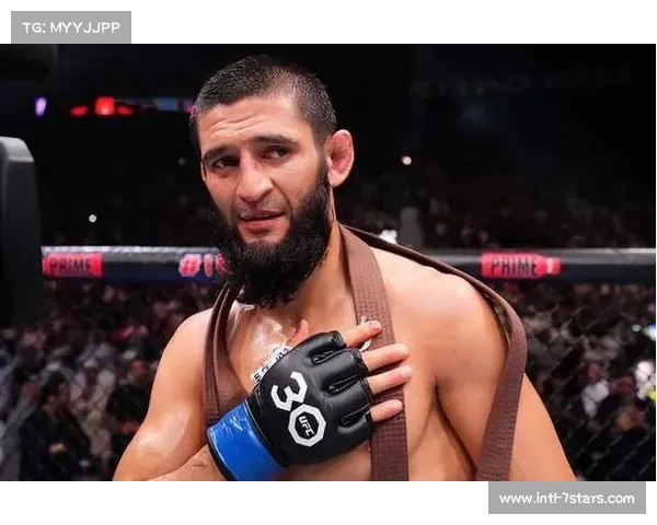 乔·罗吉评奇马耶夫：摔跤基石统治中量级，杜·普莱西斯难有胜机